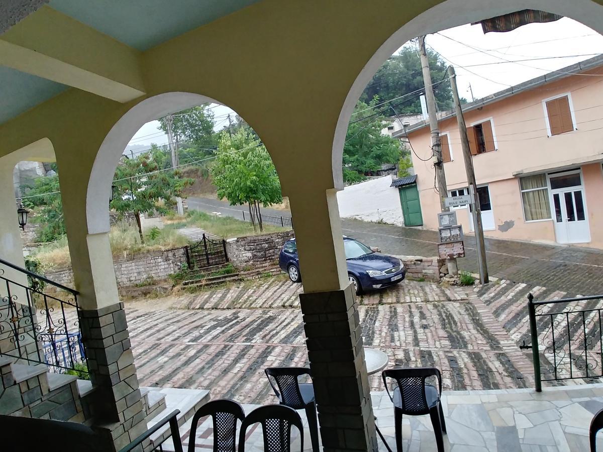 Guest House Urat Гирокастра Экстерьер фото